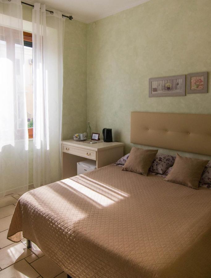 B&B Del Viale Bacu Abis 外观 照片