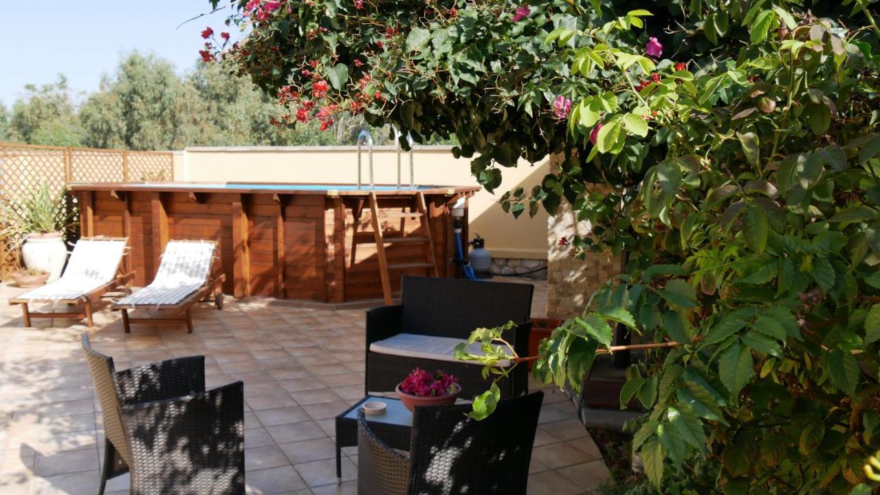 B&B Del Viale Bacu Abis 外观 照片